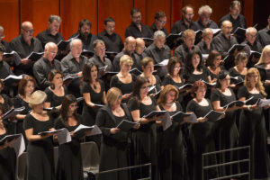 Gea Garatti Ansini dirige il coro del San Carlo per il "Requiem" di Brahms