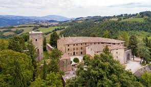 Agosto d'incanto nel suggestivo Castello di Petroia