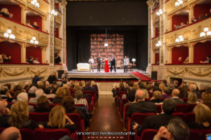 "Uomini sull'orlo di una crisi di nervi" festeggia 25 anni con un party esclusivo