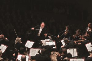 Riccardo Chailly dirige il concerto benefico per la Croce Rossa Italiana