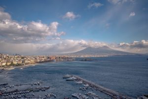 Viaggio nella bellezza con le visite guidate serali al Teatro di San Carlo