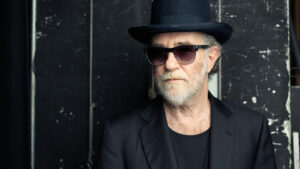 Francesco De Gregori annuncia la cancellazione dei live previsti per dicembre