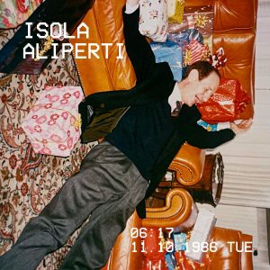 "Isola", Aliperti torna con il singolo che anticipa l'uscita del suo primo album