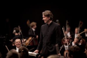 L'Orchestre de Paris tornano alla Scala con un programma raffinato dedicato a Ravel e Bartòk