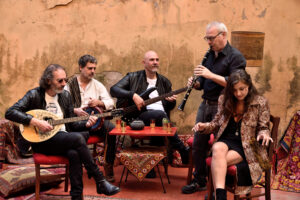 "Mediterraneo Ostinato" va in scena al Womad, il Festival creato da Peter Gabriel