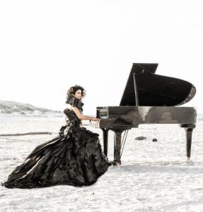 Isabella Turso in “Passion Piano Concert”, tributo alle colonne sonore e al cinema d’autore