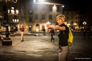 "Teatro", una passeggiata esplorativa per riflettere e conoscere il mondo dietro le quinte