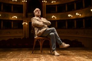 Paolo Crepet torna al Teatro Celebrazioni con l'incontro dal titolo "Lezioni di sogni"
