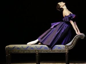 “La gioia di danzare”, l'étoile della Scala presenta il suo libro alla Reggia di Monza